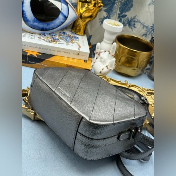🆕 KURT GEIGER LONDON 🧿 NWOT Leather Crossbody Camera Bag, Gunmetal Silver - Picture 8 of 16